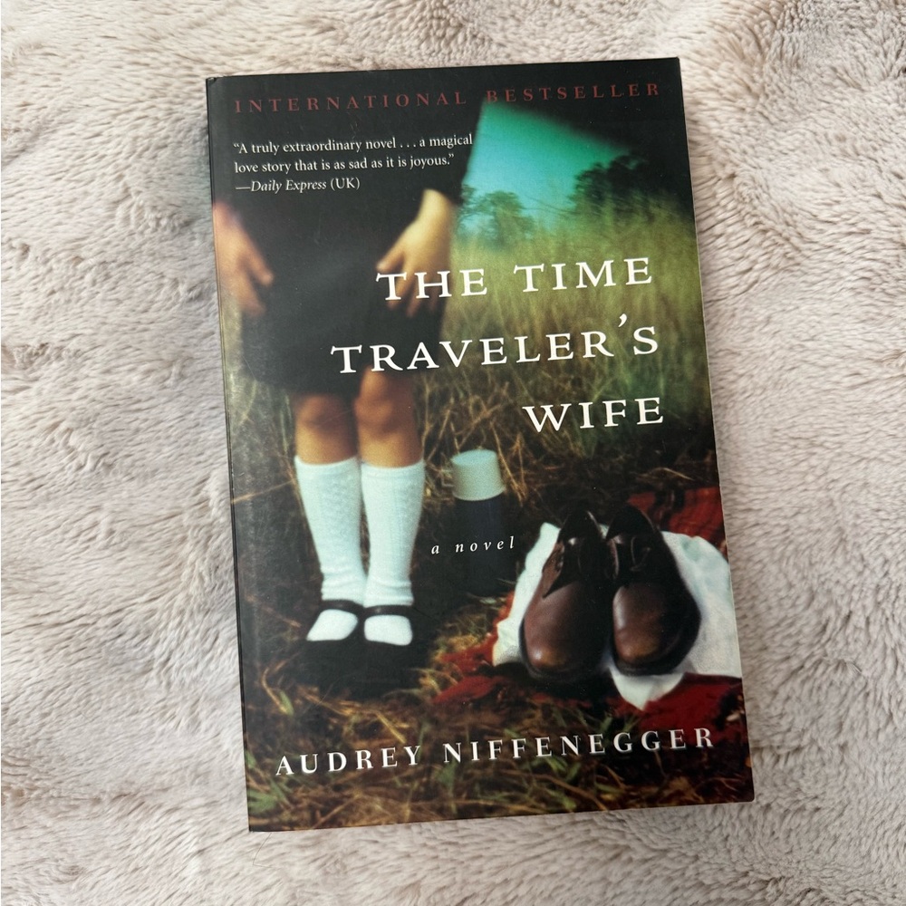 The time traveler’s wife by Audrey Niffenegger